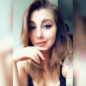 Meet your Posher, Alexandra